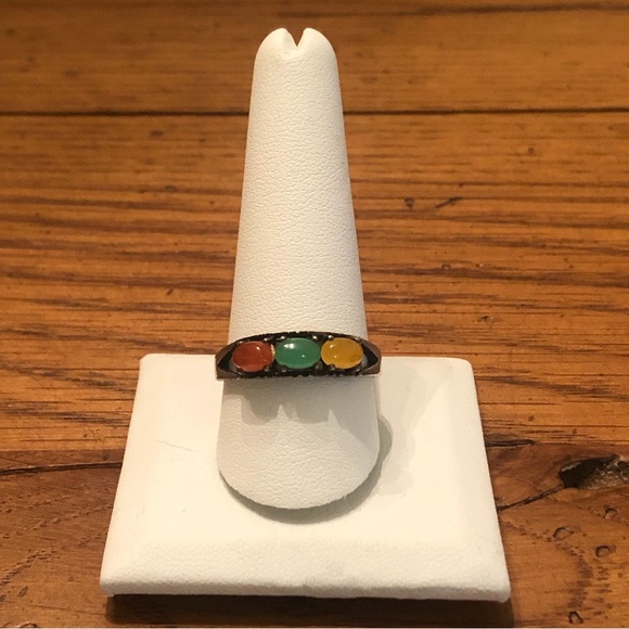 🌸VTG Avon Sterling Silver Three Stone Ring - Picture 8 of 9